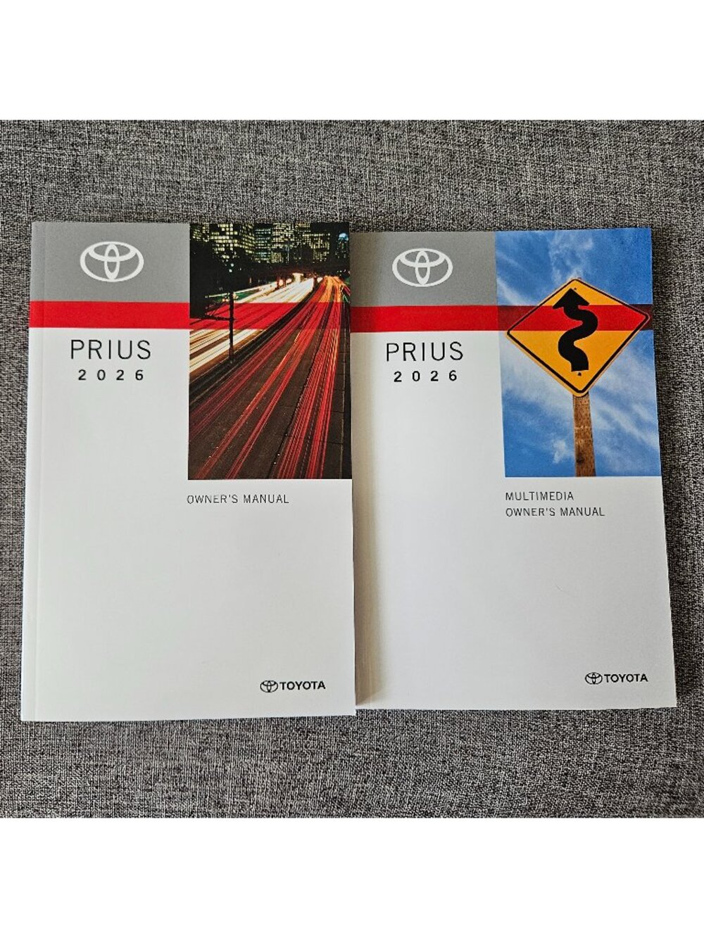 2026 TOYOTA PRIUS Owner's Manual & Multimedia